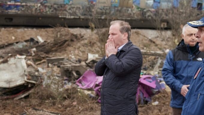 Παραιτήθηκε ο υπουργός Υποδομών και Μεταφορών Κώστας Αχ. Καραμανλής