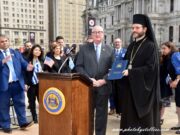 Στη μνήμη του π. Δημητρίου Κατερλή η τελετή έπαρσης της Ελληνικής Σημαίας στη Φιλαδέλφεια