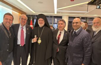 Σε “ιφτάρ” του Γενικού Προξένου της Τουρκίας στη Νέα Υόρκη ο Αρχιεπίσκοπος Ελπιδοφόρος