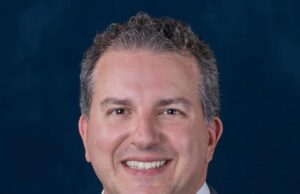 Ο Τζίμυ Πατρώνης στη Βουλή των Αντιπροσώπων