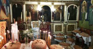 Το έθιμο των λαζαροκουλούρων αναβίωσε σήμερα στα Ανώγεια