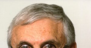 Philanthropist, Iowa businessman John Pappajohn dies at 94