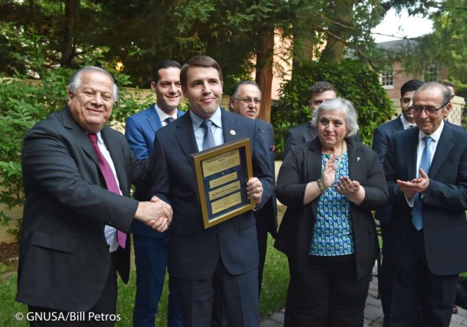 ΣΥΝΕΔΡΙΟ ΠΣΕΚΑ/Κρις Πάππας: Ισχυρή δικομματική στήριξη στο Κογκρέσο για τον τερματισμό της τουρκικής κατοχής