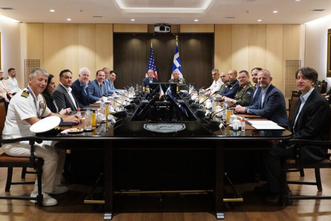 HNDGS Chief General Floros welcomes US Congress delegation