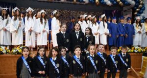 Τελετή αποφοίτησης με μηνύματα στήριξης στον Άγιο Δημήτριο Αστόριας