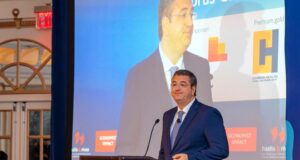 Στο συνέδριο του Economist ο περιφερειάρχης Κεντρικής Μακεδονίας Απ. Τζιτζικώστας