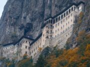 Η Παμποντιακή Ομοσπονδία Ελλάδος για την απαγόρευση τέλεσης λειτουργίας στην Παναγία Σουμελά