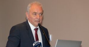 Ε. Λέκκας: Οι δασικές πυρκαγιές πυροδοτούν την κλιματική κρίση