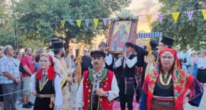 Επαναπατρίστηκε στη Μαρώνεια μετά από 110 χρόνια “προσφυγιάς” η θαυματουργή εικόνα του Αγίου Χαραλάμπους