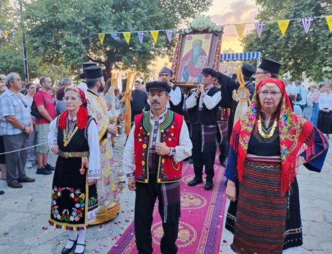 Επαναπατρίστηκε στη Μαρώνεια μετά από 110 χρόνια “προσφυγιάς” η θαυματουργή εικόνα του Αγίου Χαραλάμπους