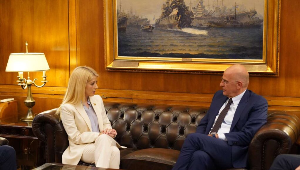 Με την Πρόεδρο της Βουλής της Κύπρου συναντήθηκε ο Ν. Δένδιας