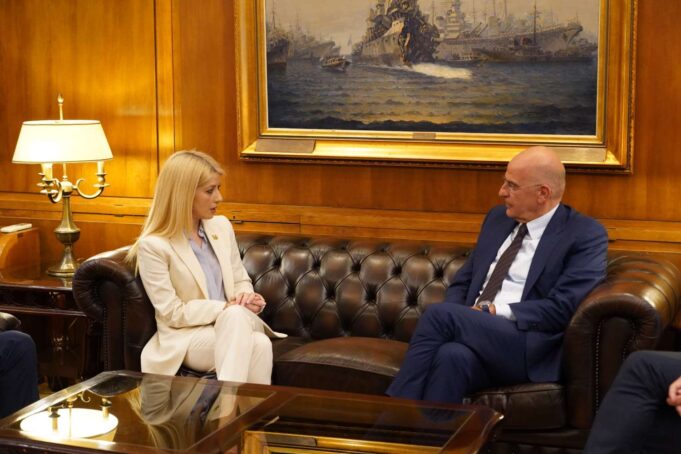 Με την Πρόεδρο της Βουλής της Κύπρου συναντήθηκε ο Ν. Δένδιας