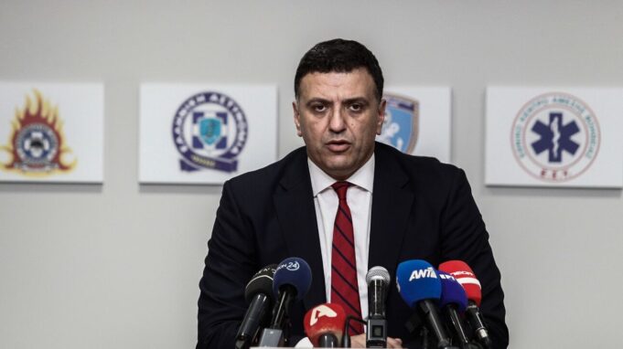 Β. Κικίλιας: Εξαιρετικά κρίσιμη η κατάσταση τις επόμενες ώρες στην Πάρνηθα