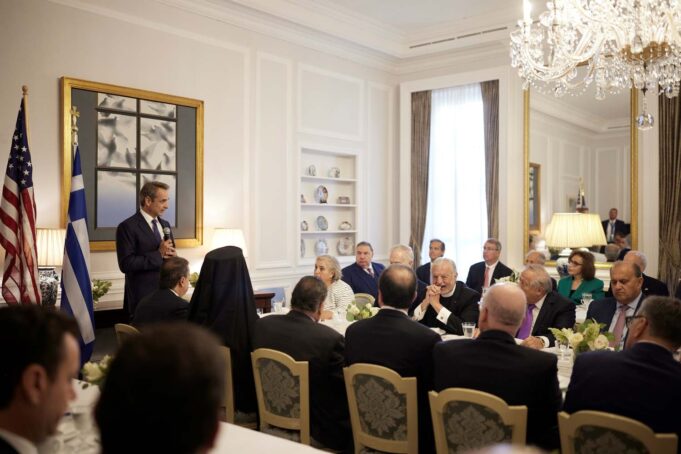 PM Mitsotakis Meets Greek American Community Leaders