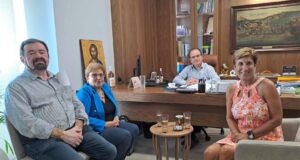 Συνάντηση Προέδρου Παγκρητικής Ενωσης Αμερικής με το Δήμαρχο Ρεθύμνης