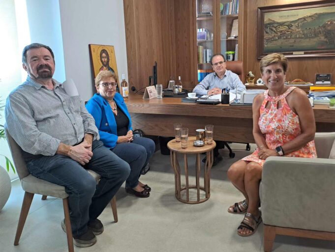 Συνάντηση Προέδρου Παγκρητικής Ενωσης Αμερικής με το Δήμαρχο Ρεθύμνης