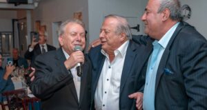 Χρυσάφι 50 χρόνων από τον Μανώλη Μητσιά στη Νέα Υόρκη
