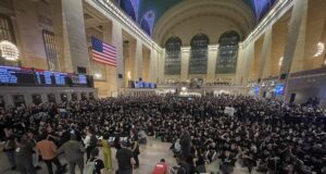 Εβραίοι διαδηλωτές απέκλεισαν τον σταθμό Grand Central για τη Γάζα