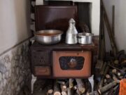 Οδοιπορικό στα Πιέρια Όρη: Ένας χειμώνας γεμάτος ιστορίες, μαγειρέματα, τσίπουρο και καλή καρδιά στα χωριά της Δ.Ε. Μακεδονίδος