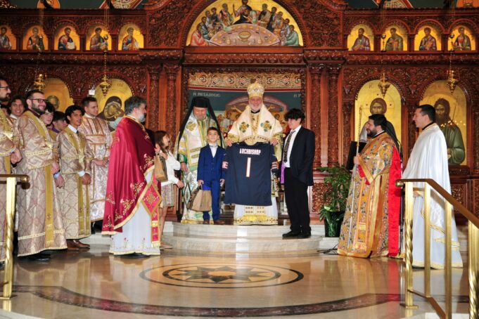 Archbishop Elpidophoros Visits Holy Taxiarchai in Niles, IL