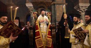 Με λαμπρότητα η ενθρόνιση του νέου Μητροπολίτη Θεσσαλονίκης Φιλoθέου