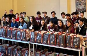 Γεύματα των Ευχαριστιών από τη νεολαία του Αρχαγγέλου Μιχαήλ στο Πορτ Ουάσιγκτον