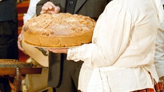 Η βασιλόπιτα «πρωταθλήτρια» στο τραπέζι της Πρωτοχρονιάς – Πάνω από 400 τόνοι θα πουληθούν στην πόλη