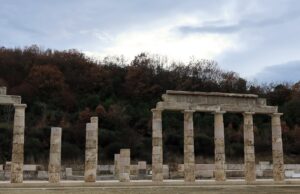 Εγκαινιάστηκε το αναστηλωμένο ανάκτορο του Φιλίππου Β’ στις Αιγές