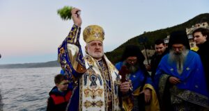 Ο Αρχιεπίσκοπος Ελπιδοφόρος στην Ιερά Μονή Ξενοφώντος για τα Θεοφάνεια