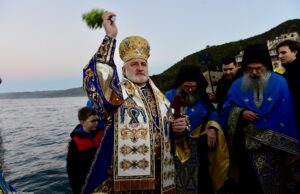 Ο Αρχιεπίσκοπος Ελπιδοφόρος στην Ιερά Μονή Ξενοφώντος για τα Θεοφάνεια