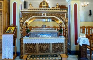 Ο εορτασμός του Αγίου Γρηγορίου στη Νέα Καρβάλη και οι μνήμες των προσφύγων της Καππαδοκίας