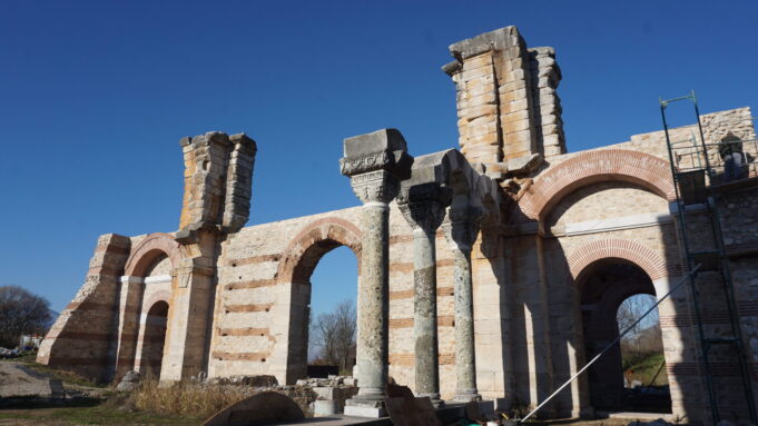 Η Βασιλική Β’, ένας αλειτούργητος ναός που αναστηλώθηκε στους Φιλίππους