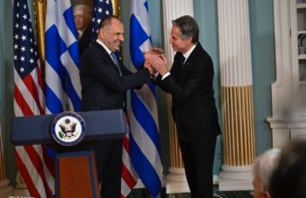 Γεραπετρίτης σε Μπλίνκεν: Νέες ευκαιρίες για το Κυπριακό