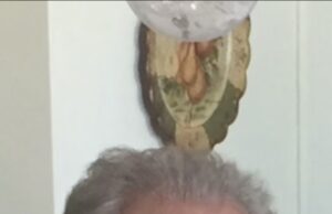 Ψήφισμα της Επιτροπής Παρέλασης για τον Στέλιο Στρουμπάκη