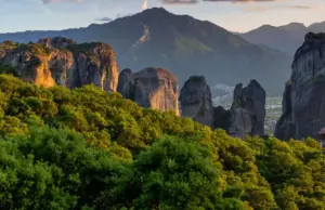 Ο θρησκευτικός τουρισμός στη Θεσσαλία – Χαρακτηριστικά επισκεπτών στα Μετέωρα