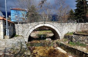 Δωμάτια, ένα χωριό στους πρόποδες του Παγγαίου με τοξωτά γεφύρια και πλούσια ιστορία