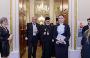 Archbishop Nikitas Attends Historic Dinner at Mansion House