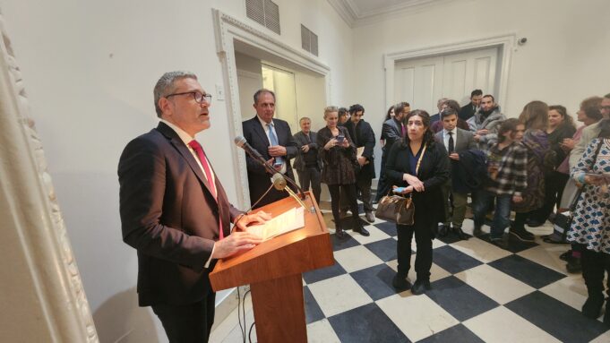 Εγκαίνια έκθεσης του Alex Eagleton στο Γενικό Προξενείο της Νέας Υόρκης