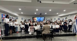 Οι μαθητές τoυ Σχολείου της Μεταμορφώσεως στην Κορώνα γιόρτασαν την 25η Μαρτίου