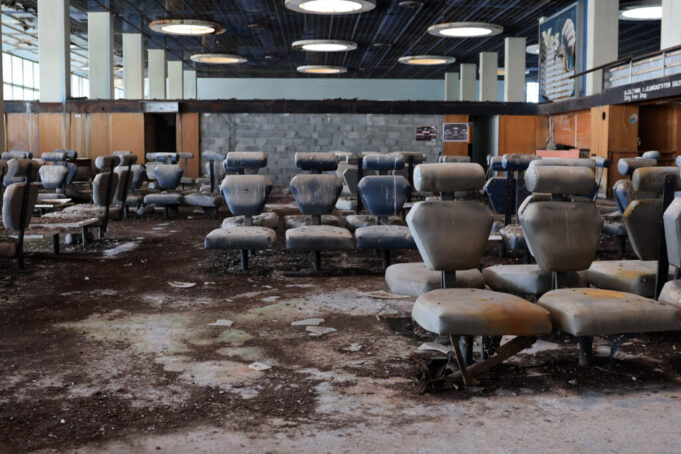 Οδοιπορικό του ΚΥΠΕ στο βουβό και ερειπωμένο αεροδρόμιο Λευκωσίας