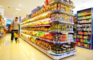 Greeks turn to private-label and domestic brands in response to obstinately high prices