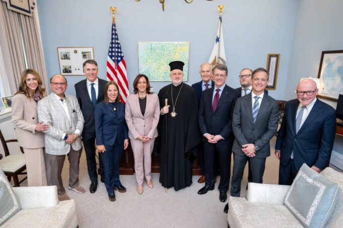 Συνάντηση Αρχιεπισκόπου Αμερικής-Καμάλα Χάρις στον Λευκό Οίκο
