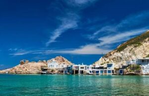 Μήλος και Τήνος ανάμεσα στα καλύτερα ελληνικά νησιά για διακοπές