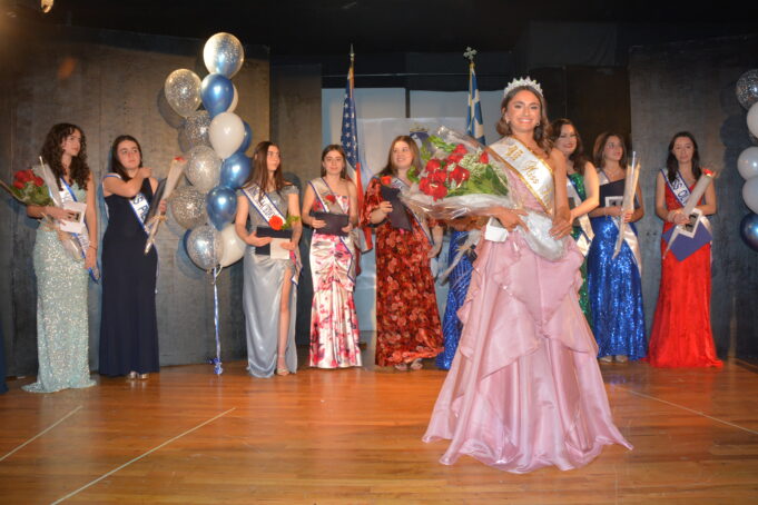 “Top Woman” η νέα Μις Ανεξαρτησία, Κατερίνα Καρανδρίκα, σύμφωνα με Ελληνικές ιστοσελίδες