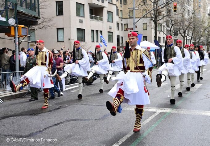 Πλημμύρισε Ελλάδα η 5η Λεωφόρος