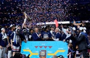 To UConn κατέκτησε το κολλεγιακό πρωτάθλημα για δεύτερη διαδοχική χρονιά