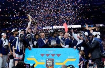 To UConn κατέκτησε το κολλεγιακό πρωτάθλημα για δεύτερη διαδοχική χρονιά