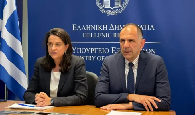 Τηλεδιάσκεψη Γ. Γεραπετρίτη – Ν. Κεραμέως με τους επικεφαλής των διπλωματικών και προξενικών Αρχών