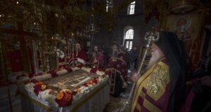 «Η εορτή των εορτών, η πανήγυρις των πανηγύρεων…» – Το Πάσχα στο Άγιον Όρος