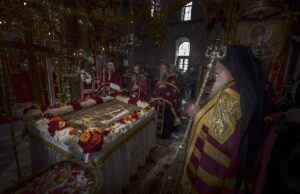 «Η εορτή των εορτών, η πανήγυρις των πανηγύρεων…» – Το Πάσχα στο Άγιον Όρος